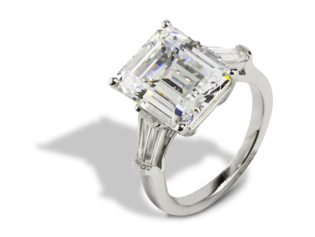 14k White Gold Ring Emerald Cut 7.00 CT For Sale